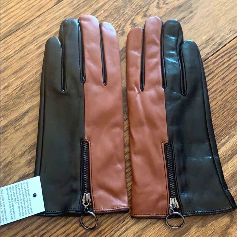 Two toned cashmere gloves with zipper